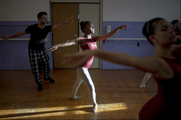 Ballet Manguinhos abriu campanha de apadrinhamento para arcar com os custos da instituição