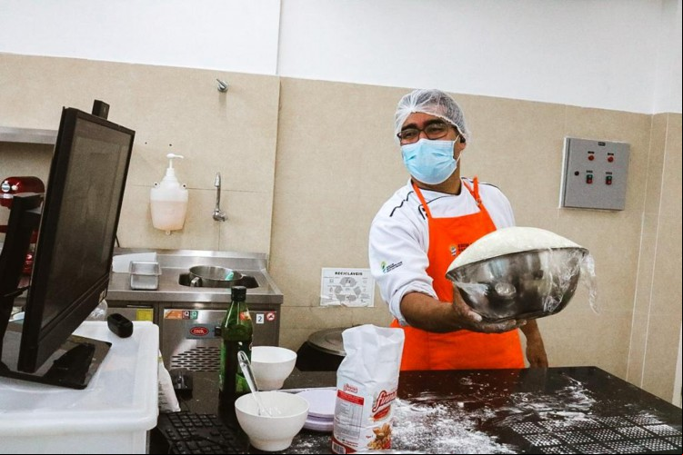Escola de Gastronomia Social Ivens Dias Branco realiza cursos gratuitos em outubro