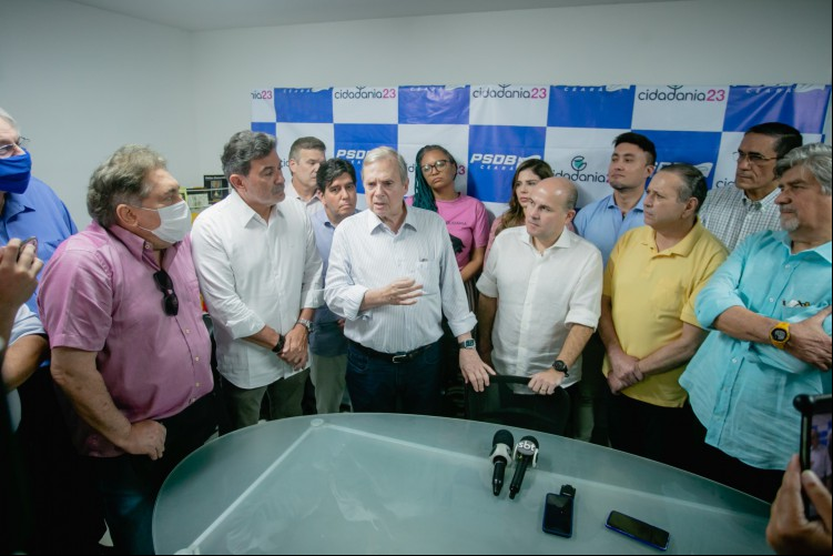 Segunda convenção que PSDB realizou, essa pelos simpatizantes de Roberto Cláudio. Tasso Jereissati, Roberto Cláudio, Domingos Filho, Amarílio Macêdo, Dr. Cabeto, Régis Medeiros, Luiz Pontes