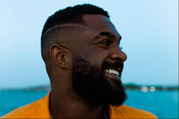 Baco Exu do Blues participa do single
