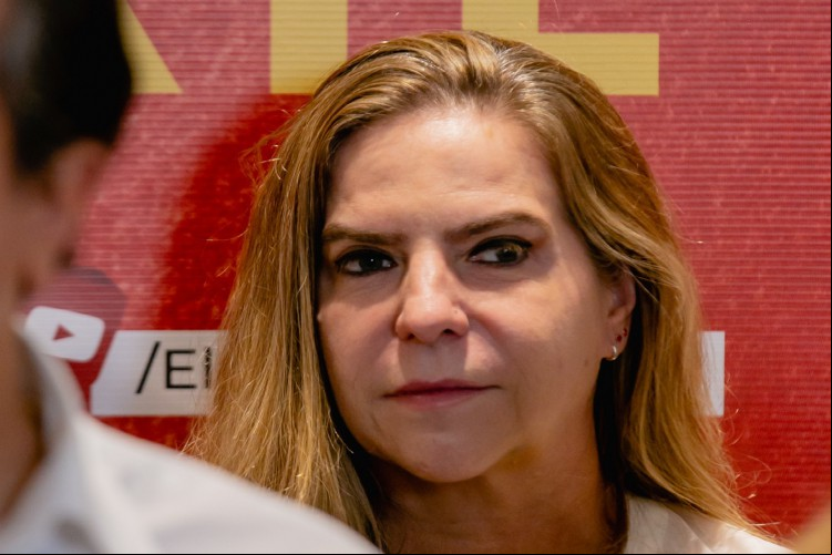 Luizianne Lins se manifesta após movimentações de petista para trazer Evandro Leitão para o PT