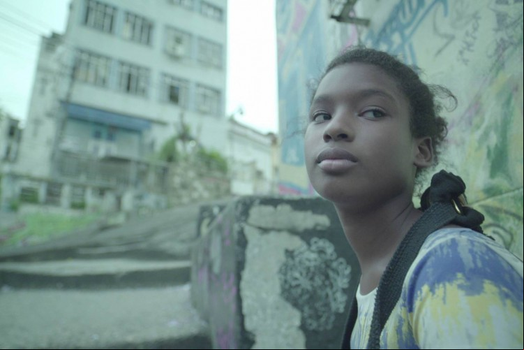 Cassia Gil em "Pacificado"