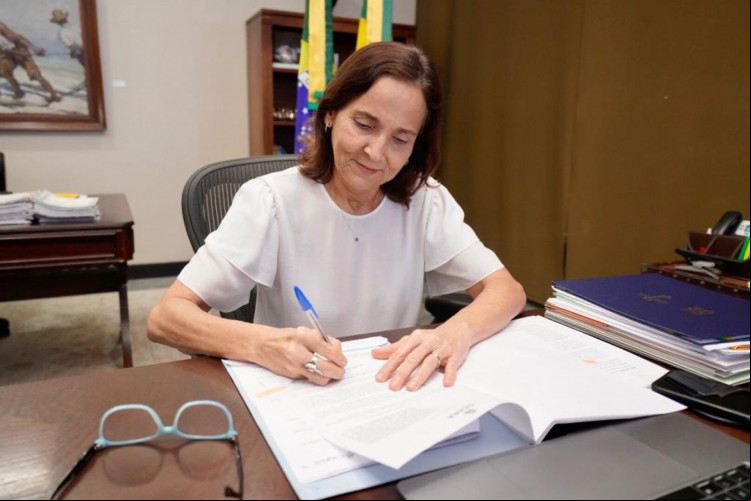 Governadora enviou projetos ao legislativo nesta terça-feira, 28