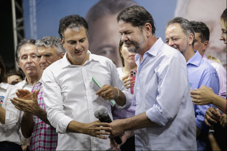 Camilo Santana e Cid Gomes em 2022