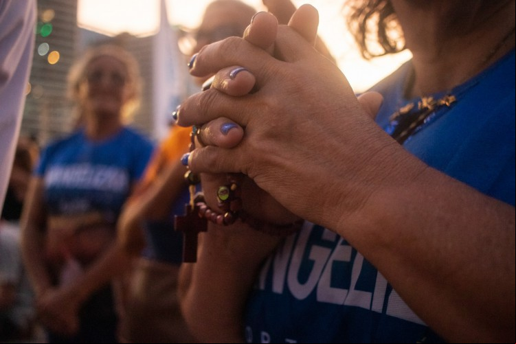 Edição de 2022 do evento "Evangelizar É Preciso", no Aterro da Praia de Iracema, em Fortaleza