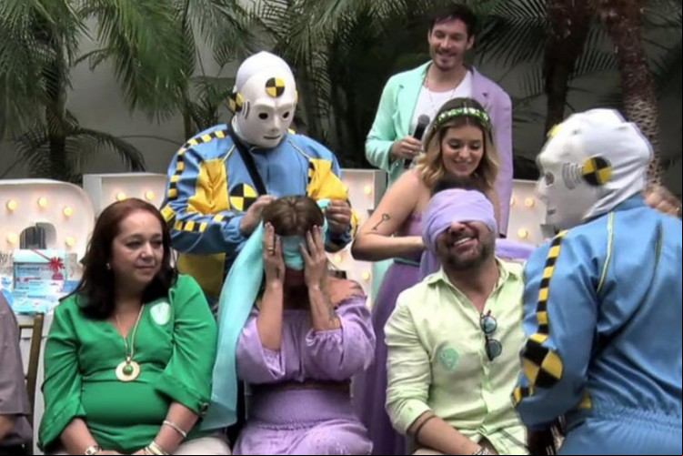 Viih Tube e Eliezer prepararam festa com ícones do Big Brother Brasil