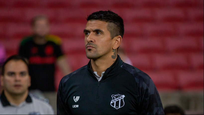 Lucho González ou pelo Ceará entre agosto e outubro de 2022, conquistando uma vitória em dez partidas