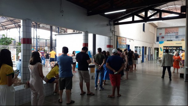 Eleições 2022: filas são registradas logo após a abertura das urnas.