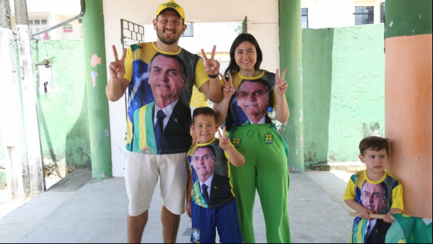 Família declara voto unida.