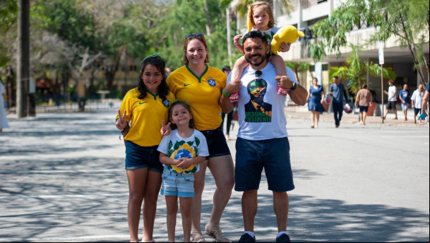 Rebeca Maciel Costa e a família