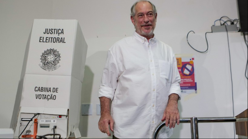 Ex-governador do Ceará, Ciro considera não concorrer a cargos