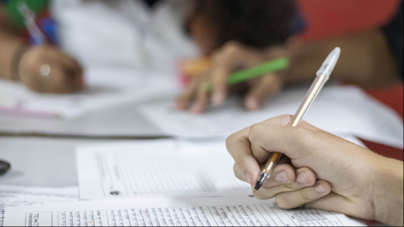 Educação: a relação que une infância e mestres