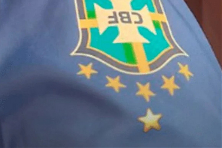 Neymar vestiu um calção com o brasão da CBF com seis estrelas em alusão ao hexacampeonato