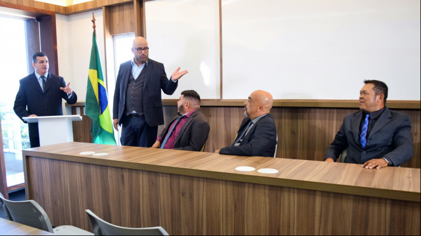 O curso de especializaÃ§Ã£o tem carga horÃ¡ria de 440h e duraÃ§Ã£o de 14 meses, com aulas quinzenais aos sÃ¡bados 