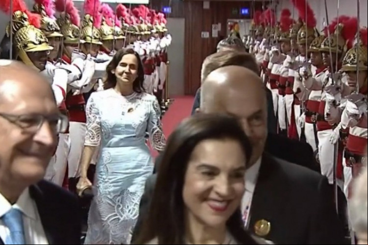 Governadora Izolda Cela (Sem partido)