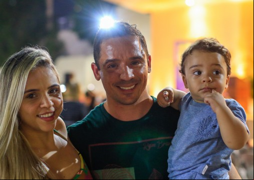 FORTALEZA, CE, BRASIL, 17.12.2022: Comunidade Shalom promove Natal de Paz, com missa, doação de alimentos e brinquedos. (Foto: Thais Mesquita/OPOVO)