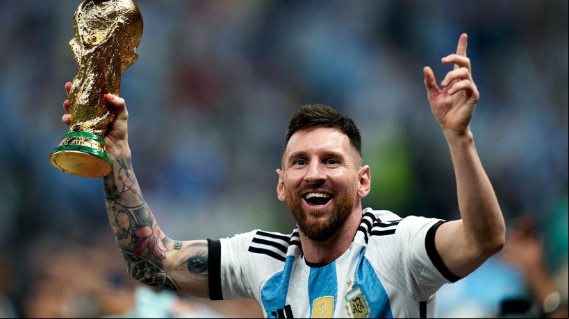 Messi se consagrou como campeão do mundo neste domingo, 18 