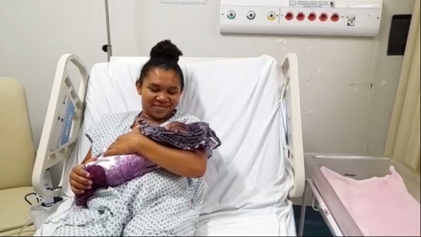 Mãe deu á à luz à menina no Interior, aproximadamente 20 minutos depois do Ano Novo