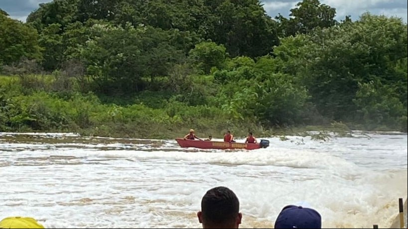 Buscas por adolescente desaparecido em rio de Itapipoca continuam