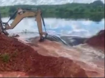 Prefeitura atuou para salvar açude que rompeu com fortes chuvas 
