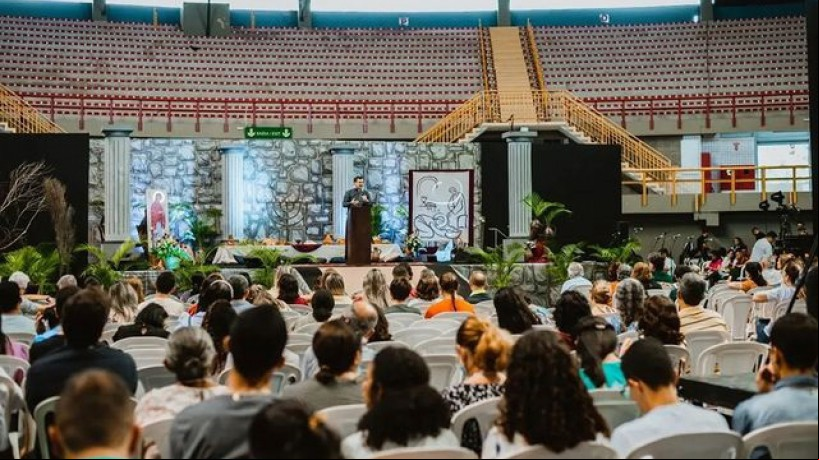 O retiro espiritual Shalom de 2023 é o primeiro presencial desde a pandemia de covid-19. O ginásio Paulo Sarasate, na Aldeota, foi o local escolhido para a realização do evento