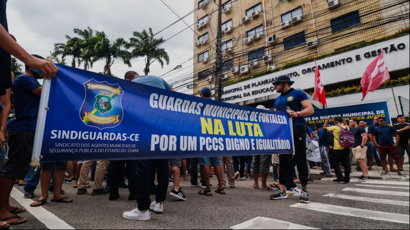 FORTALEZA, CEARÁ, 14-04-2023: Paralisação da Guarda Municipal de Fortaleza, em um protesto a favor do PCCS. (Foto: Fernanda Barros/ O Povo)
