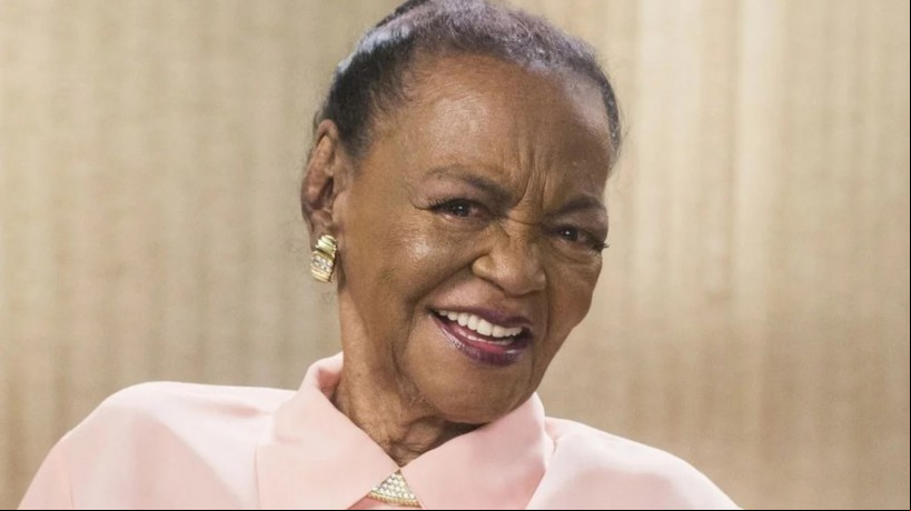 Atriz pioneira no Brasil, Ruth de Souza é homenageada em edital de investimento em projetos de diretoras estreantes