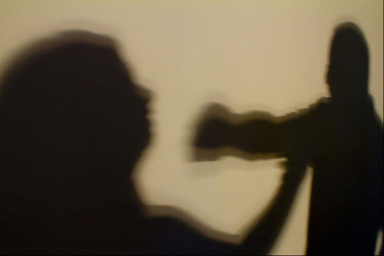 Foto de apoio ilustrativo: Homem é condenado a quase 30 anos de prisão por tentar matar sua ex-companheira com golpes de faca