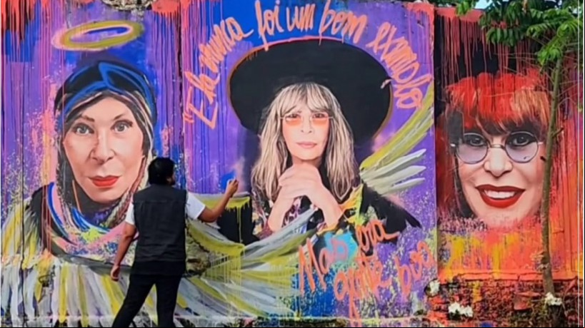 Cearense Wanderson Petrova pinta mural em homenagem à Rita Lee; artista plástico natural do Crato eternizou a Rainha do Rock nas paredes da cidade