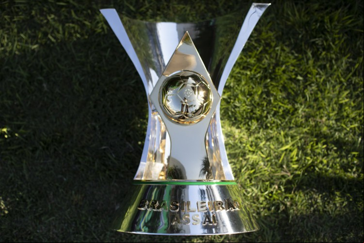 Taça do Brasileirão na sede da CBF