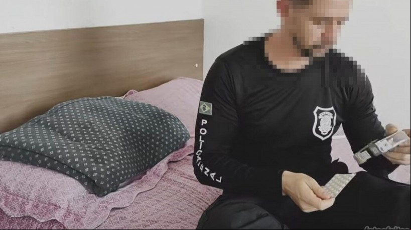 Agente apareceu em vídeo usando medicamento psicotrópico, de venda e uso s