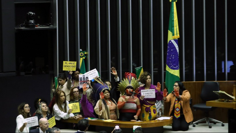 Protesto contra o marco temporal que limita demarcação de terras indígenas
