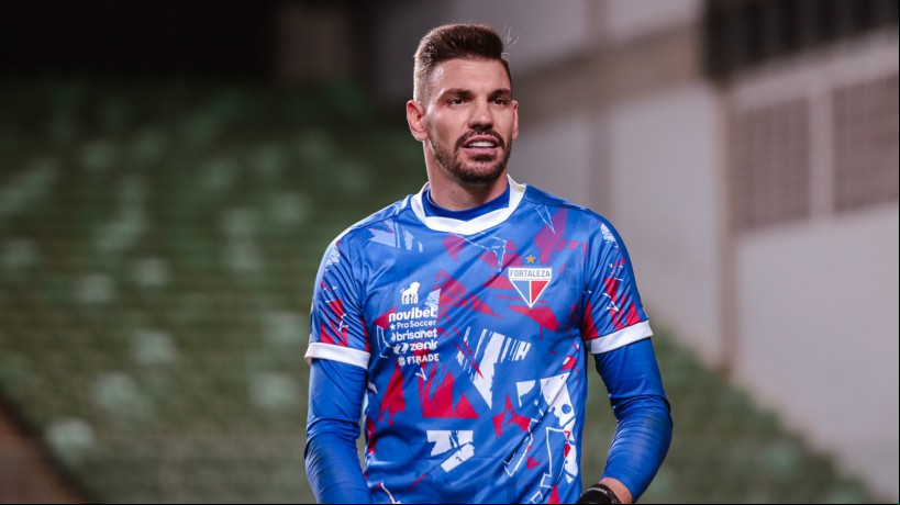 Goleiro João Ricardo é peça importante do time tricolor