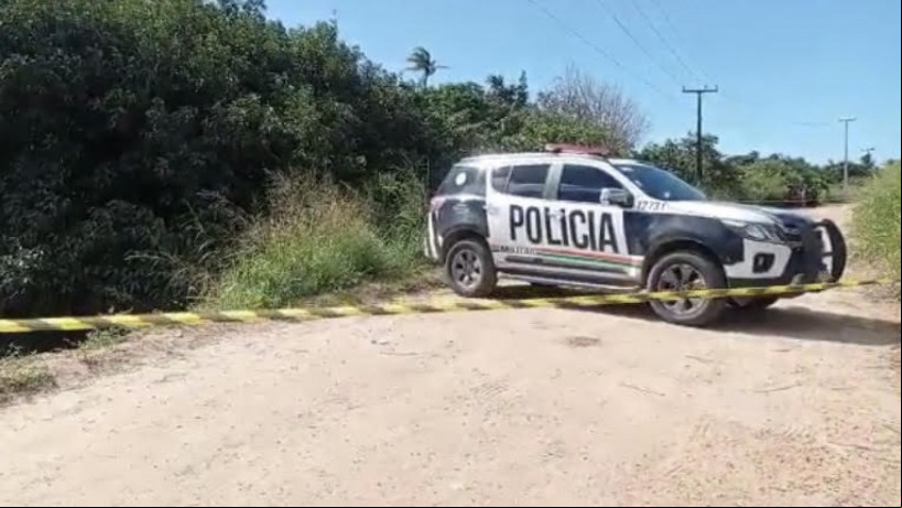 Corpo encontrado em lagoa no bairro Cumbuco, em Caucaia, nesse sábado, 10