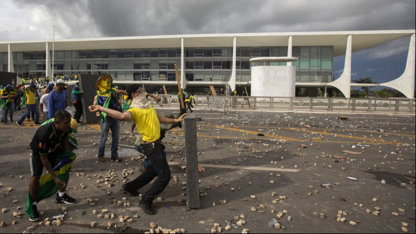 Ato contra os Poderes no dia 8 de janeiro 2023