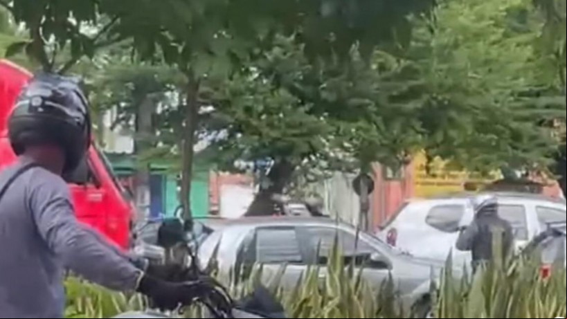 Policial foi preso após interceptação do veículo em que ele tentava fuga