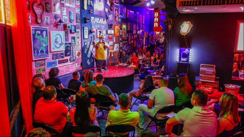 Piadaria Comedy Club. Espaços é referência entre as casas de humor em Fortaleza