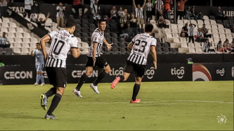 Possível rival do Fortaleza na Sul-Americana, Libertad é o atual campeão paraguaio e tem artilheiro de 40 anos.