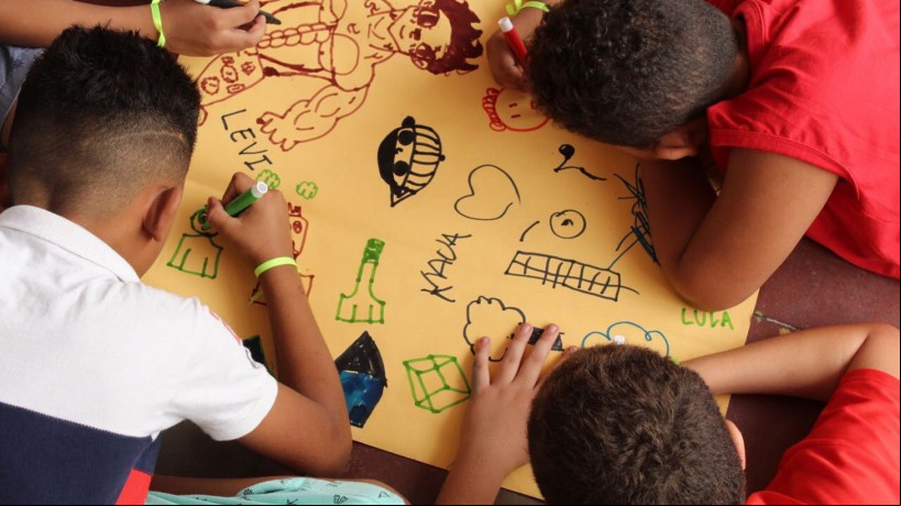 Brinquedos e jogos infantis estão entre os itens que podem ser doados para a Colônia de Férias