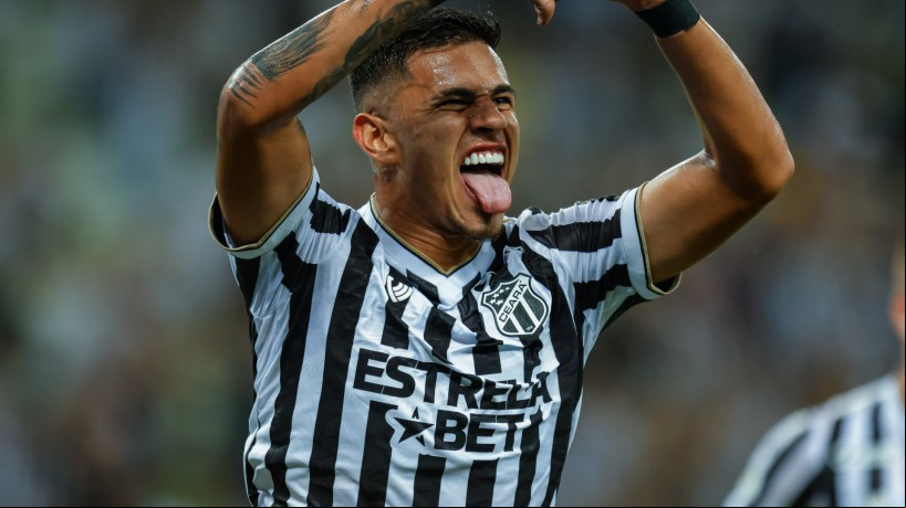 David Ricardo em partida do Ceará contra o Botafogo-SP, na Arena Castelão, pela Série B