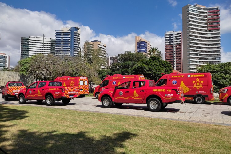 Foto de apoio ilustrativo: bombeiros atuaram para apagar as chamas