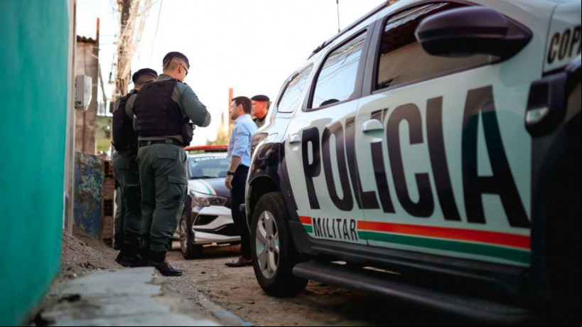 ￼Secretário Samuel Elânio esteve presente durante operação contra facções criminosas na região do Grande Pirambu
