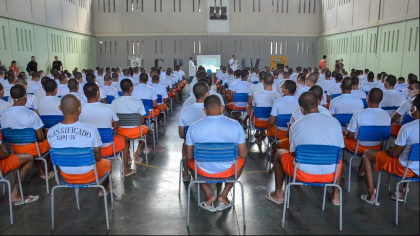 No total, 9.214 inscritos farão o exame para a prova do Ensino Fundamental e 3.786 inscritos farão o exame para o Ensino Médio