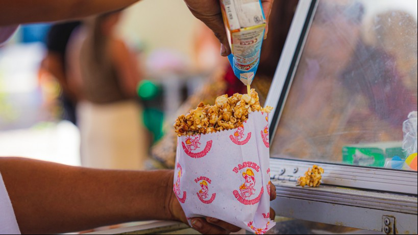Comidas de rua são destaque no Mercado AlimentaCE deste domingo, 27
