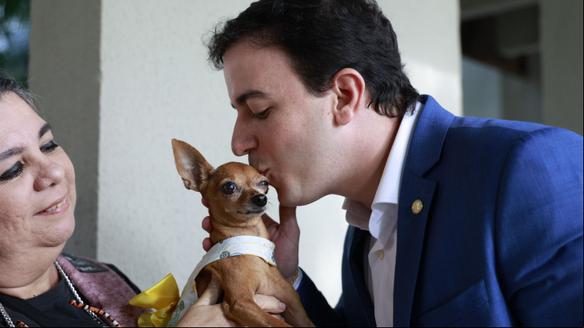 CÉLIO STUDART comanda Secretaria de Proteção Animal do Ceará