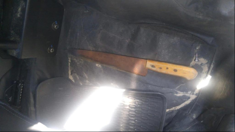 A faca utilizada no crime foi encontrada e apreendida pela polícia