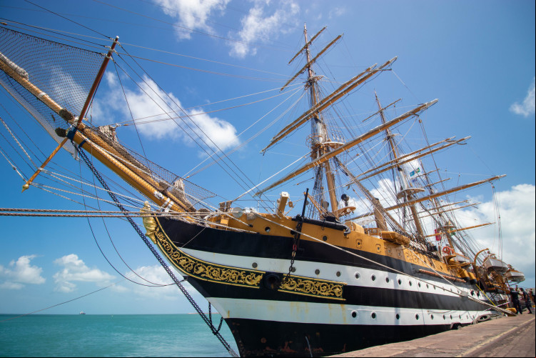 AMERIGO Vespucci pertence à Marinha italiana
