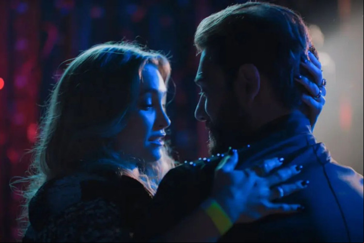 Atriz Carla Diaz e cantor Lucas Lucco vivem romance no novo longa-metragem