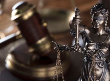 Padastro abusou sexualmente das duas enteadas entre os anos de 2017 e 2022 em Ipaumirim, conforme investigação. Réu foi condenado a 50 anos de prisão em regime fechado 