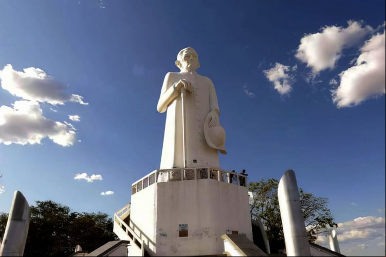 ESTÁTUA de padre Cícero, em Juazeiro do Norte